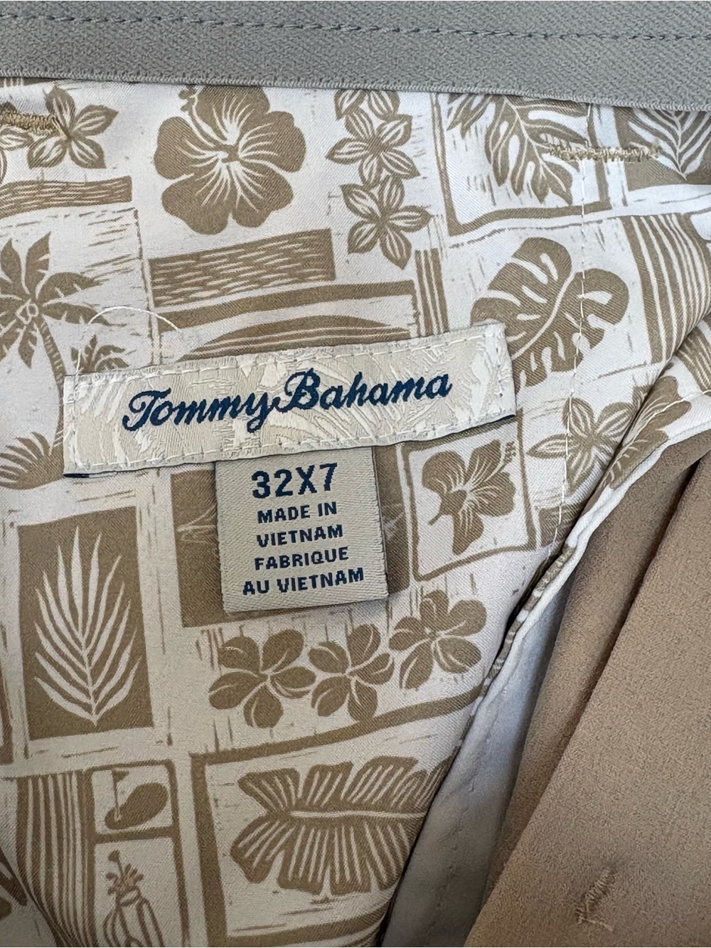Tommy Bahama Barbados Pro Men's 7” Flat Front Shorts SZ 32 - Picture 3 of 4